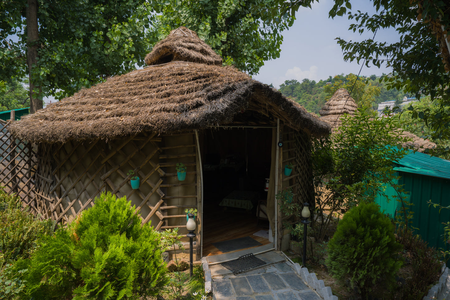 RETREAT FARM